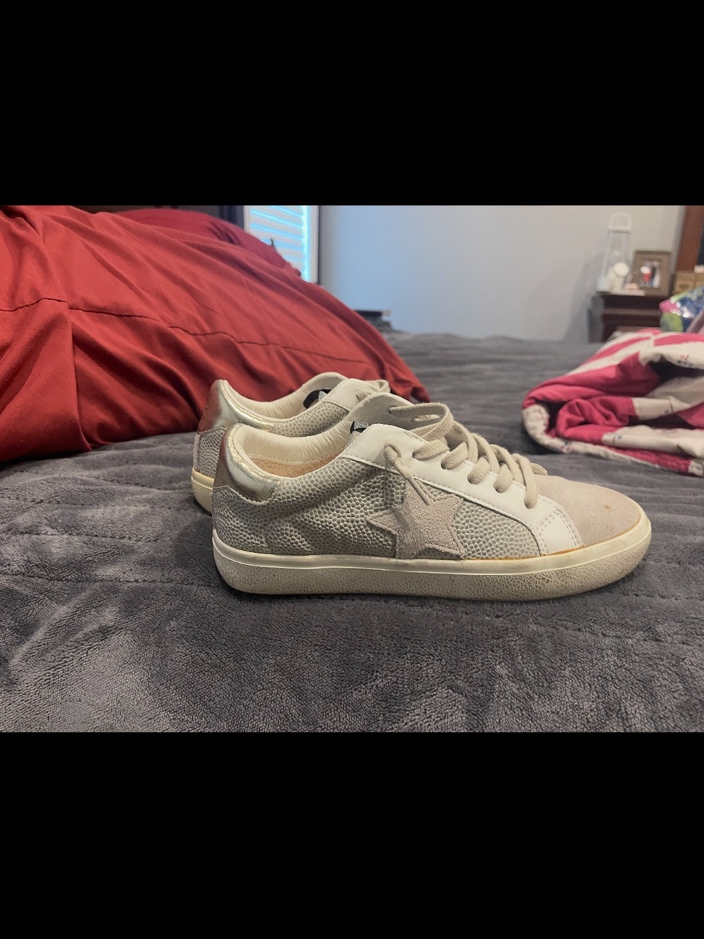 Vintage Havana Women's Low-Top Sneakers in Light Gray and Cream